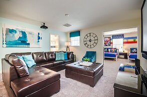 Gorgeous Home W/private Pool & Spa Sleeps 25!