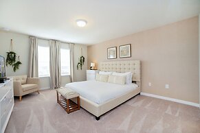 Townhome Splash Pool BBQ Free Water Park!