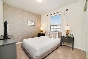 Townhome Splash Pool BBQ Free Water Park!