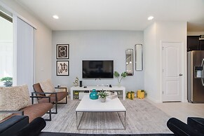 Townhome Splash Pool BBQ Free Water Park!