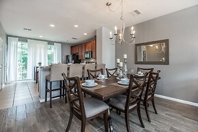 Updated Townhome, Near Conv Ctr, Universal & I-dr