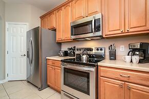 Newly Updated Condo, Near Conv. Center