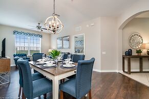 Newly Updated Condo, Near Conv. Center