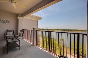 Penthouse w/ Spectacular Lakeview! Near Disney