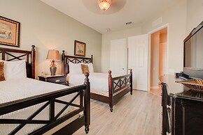 Penthouse w/ Spectacular Lakeview! Near Disney