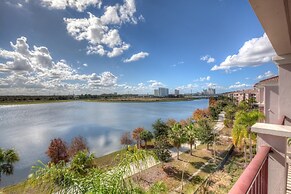 Penthouse w/ Spectacular Lakeview! Near Disney