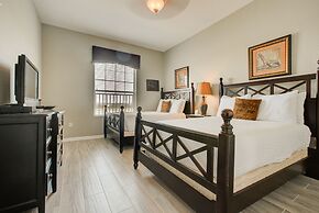 Penthouse w/ Spectacular Lakeview! Near Disney