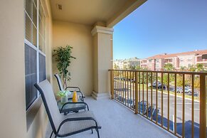 Lovely Third-floor Vista Cay Resort Condo!