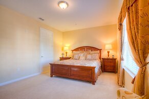 Lovely Third-floor Vista Cay Resort Condo!