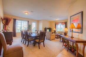 Lovely Third-floor Vista Cay Resort Condo!