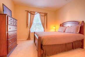 Lovely Third-floor Vista Cay Resort Condo!