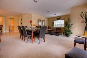 Condo W/private Balcony! Free Resort Access