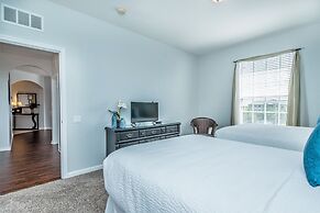 Top-floor Condo, Near Universal &convention Ctr