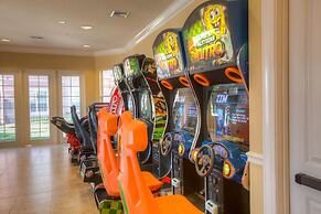 Top-floor Condo, Near Universal &convention Ctr