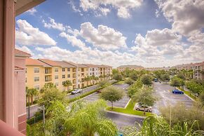 Top-floor Condo, Near Universal &convention Ctr