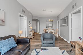 Newly Remodeled Lakeview Penthouse, Near Conv. Ctr