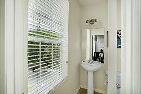 Spacious Townhome W/patio & Garage! Sleeps10