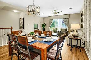 Spacious Townhome W/patio & Garage! Sleeps10