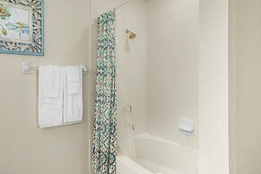 Spacious Townhome W/patio & Garage! Sleeps10