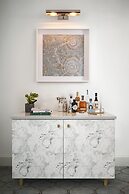 The Wall Street Hotel