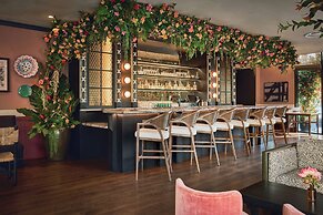 The Wall Street Hotel