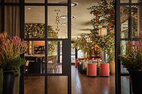 The Wall Street Hotel