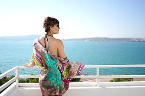 Camlik 87 Hotel Ayvalik