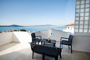 Camlik 87 Hotel Ayvalik