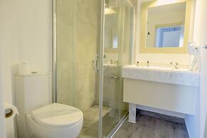 Camlik 87 Hotel Ayvalik