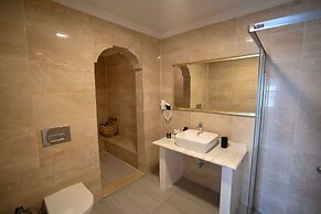 Camlik 87 Hotel Ayvalik