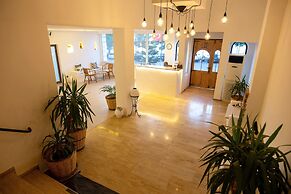 Camlik 87 Hotel Ayvalik