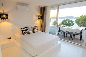 Camlik 87 Hotel Ayvalik