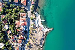 Camlik 87 Hotel Ayvalik