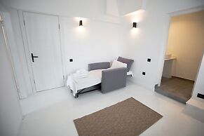 Camlik 87 Hotel Ayvalik