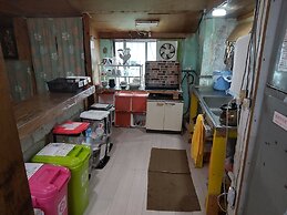 Guest House Connect - Hostel