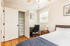 Gorgeous Home 10 min to DC by CozySuites