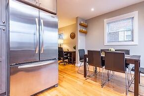 Gorgeous Home 10 min to DC by CozySuites