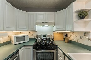 Enchanting historic townhouse by CozySuites