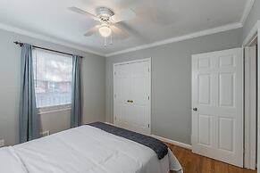 Enchanting historic townhouse by CozySuites