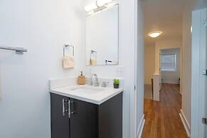 Modern Colonial 3BR/2BA House | 5m to DC & DCA, by CozySuites