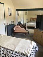 Limegrove, Comfortable Three Bedroom House