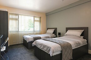 OYO Honeycroft Lodge