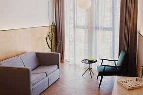 MET Hotel