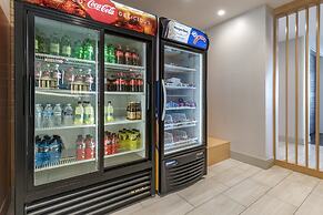 Holiday Inn Express & Suites Lancaster - Mount Joy by IHG