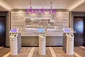 Premier Inn Manchester Cc Princess Street