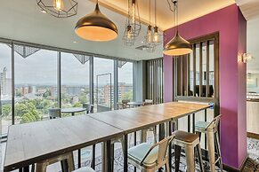 Premier Inn Manchester Cc Princess Street