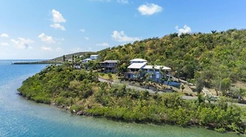 Oceania Villas