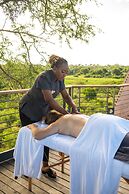 Kruger Shalati - Train on the Bridge and Garden Suites