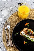 Kruger Shalati - Train on the Bridge and Garden Suites