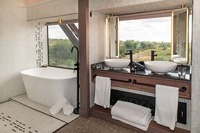 Kruger Shalati - Train on the Bridge and Garden Suites